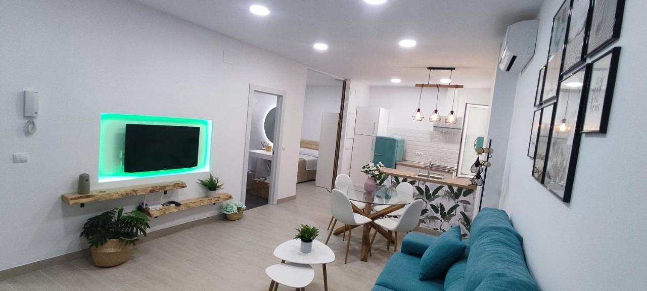La Bella Daniela Malaga Centro Apartment ภายนอก รูปภาพ